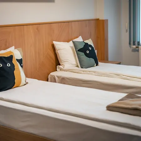 Trinavis Boutique Apartments, Own Private Parking, Center, Entire Apartment *