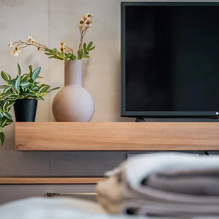 Apartment Trinavis Boutique Apartments, Own Private Parking, Center, Entire