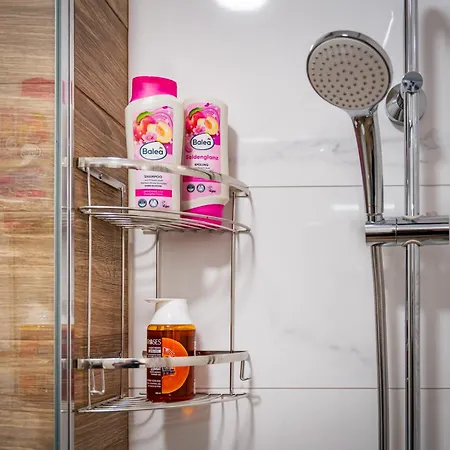 Trinavis Boutique Apartments, Own Private Parking, Center, Entire Apartment *