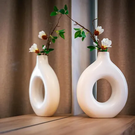 Trinavis Boutique Apartments, Own Private Parking, Center, Entire *