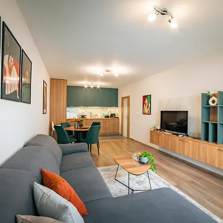 Trinavis Boutique Apartments, Own Private Parking, Center, Entire Apartment Veliko Tarnovo