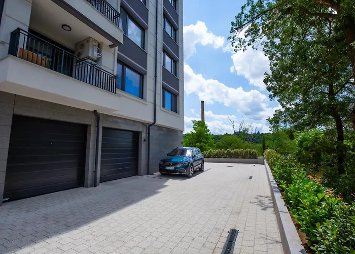 Apartment Trinavis Boutique Apartments, Own Private Parking, Center, Entire Veliko Tarnovo