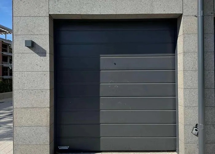 Trinavis Boutique Apartments, Own Private Parking, Center, Entire * Veliko Tarnovo