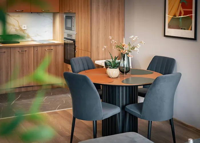 Apartament Trinavis Boutique Apartments, Own Private Parking, Center, Entire Veliko Tărnovo