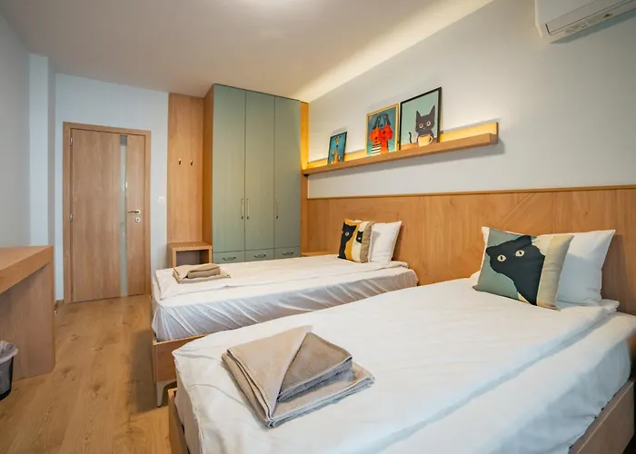 Trinavis Boutique Apartments, Own Private Parking, Center, Entire Apartment