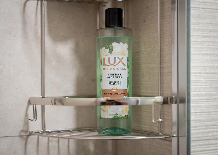 Trinavis Boutique Apartments, Own Private Parking, Center, Entire *