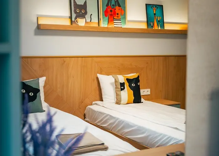 Trinavis Boutique Apartments, Own Private Parking, Center, Entire Apartment