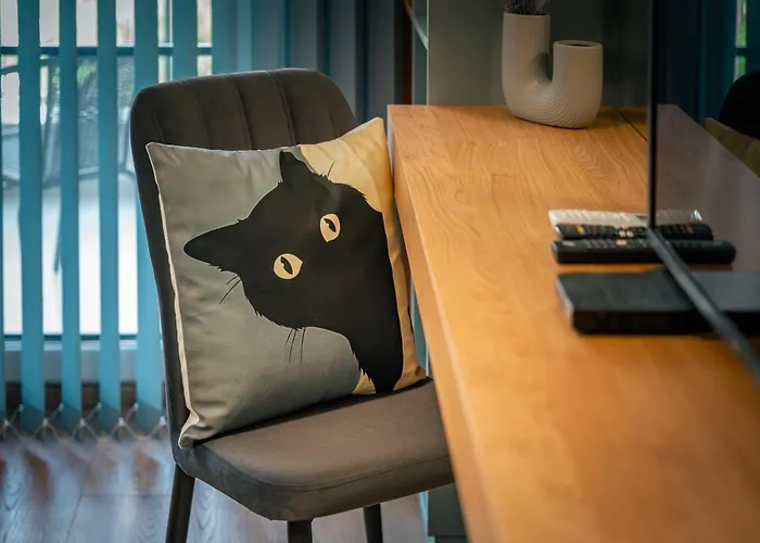 Trinavis Boutique Apartments, Own Private Parking, Center, Entire Apartment *