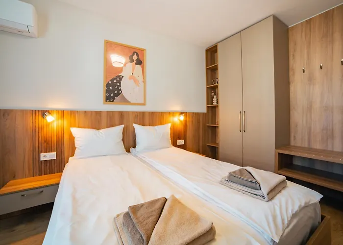 Trinavis Boutique Apartments, Own Private Parking, Center, Entire Apartament Veliko Tărnovo