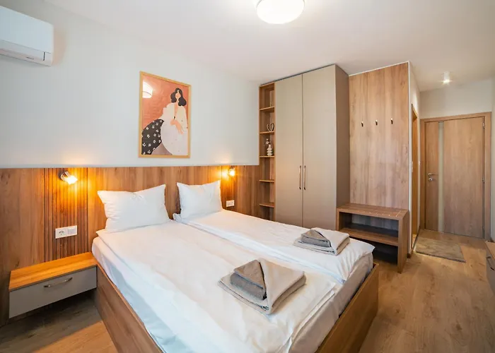 Apartament Trinavis Boutique Apartments, Own Private Parking, Center, Entire