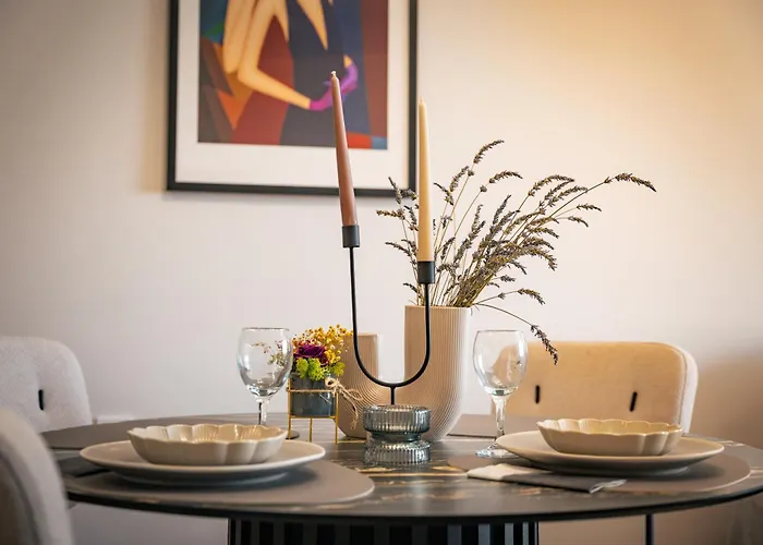 Trinavis Boutique Apartments, Own Private Parking, Center, Entire Veliko Tarnovo