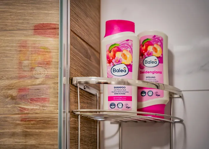 Trinavis Boutique Apartments, Own Private Parking, Center, Entire Apartment